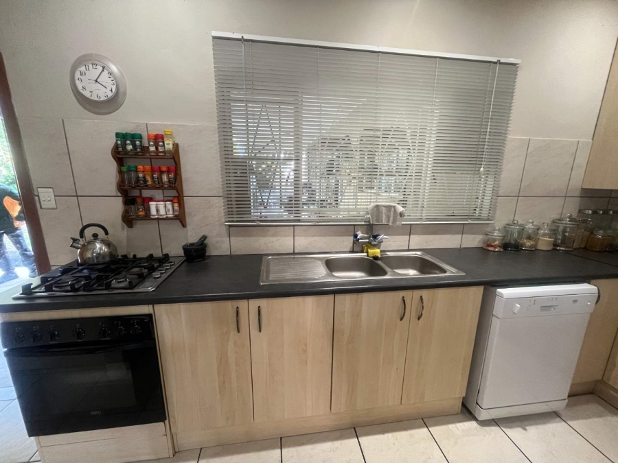 5 Bedroom Property for Sale in Keidebees Northern Cape